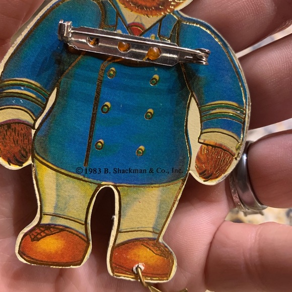 Rare 1983 B Shackman Captain Teddy Bear Brooch with star bling - Picture 4 of 6